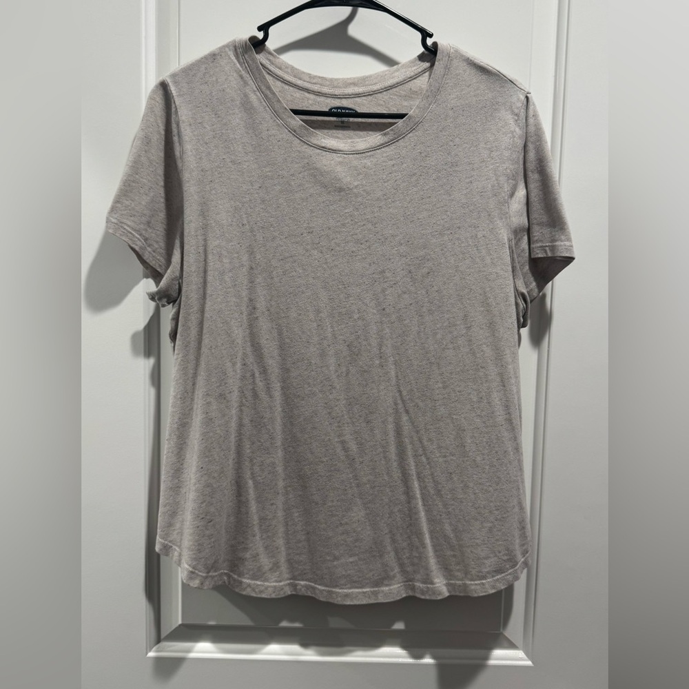 Old Navy Light Gray Short Sleeve Tee